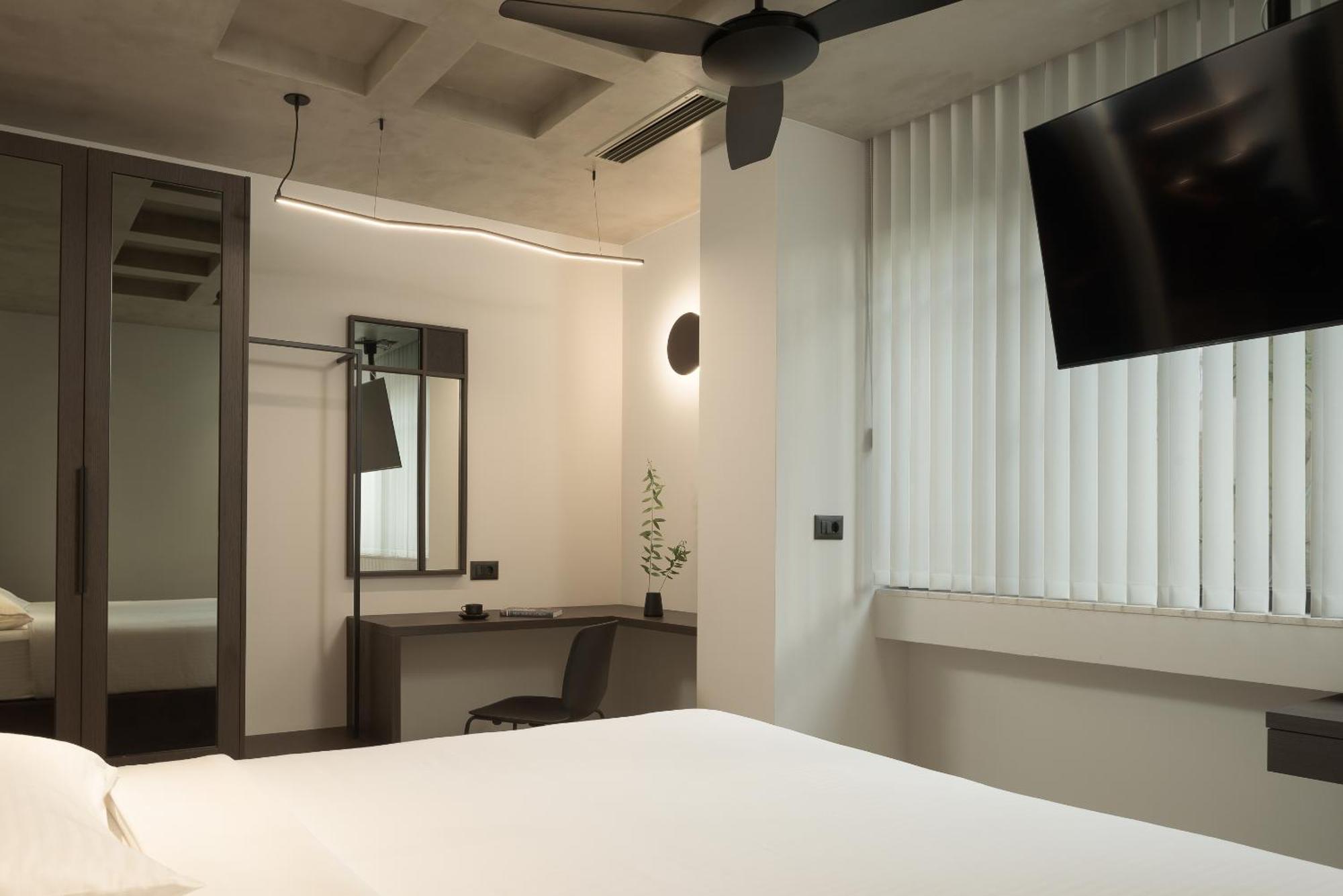Pleiades Urban Stay By Semavί Heraklion  Exterior photo